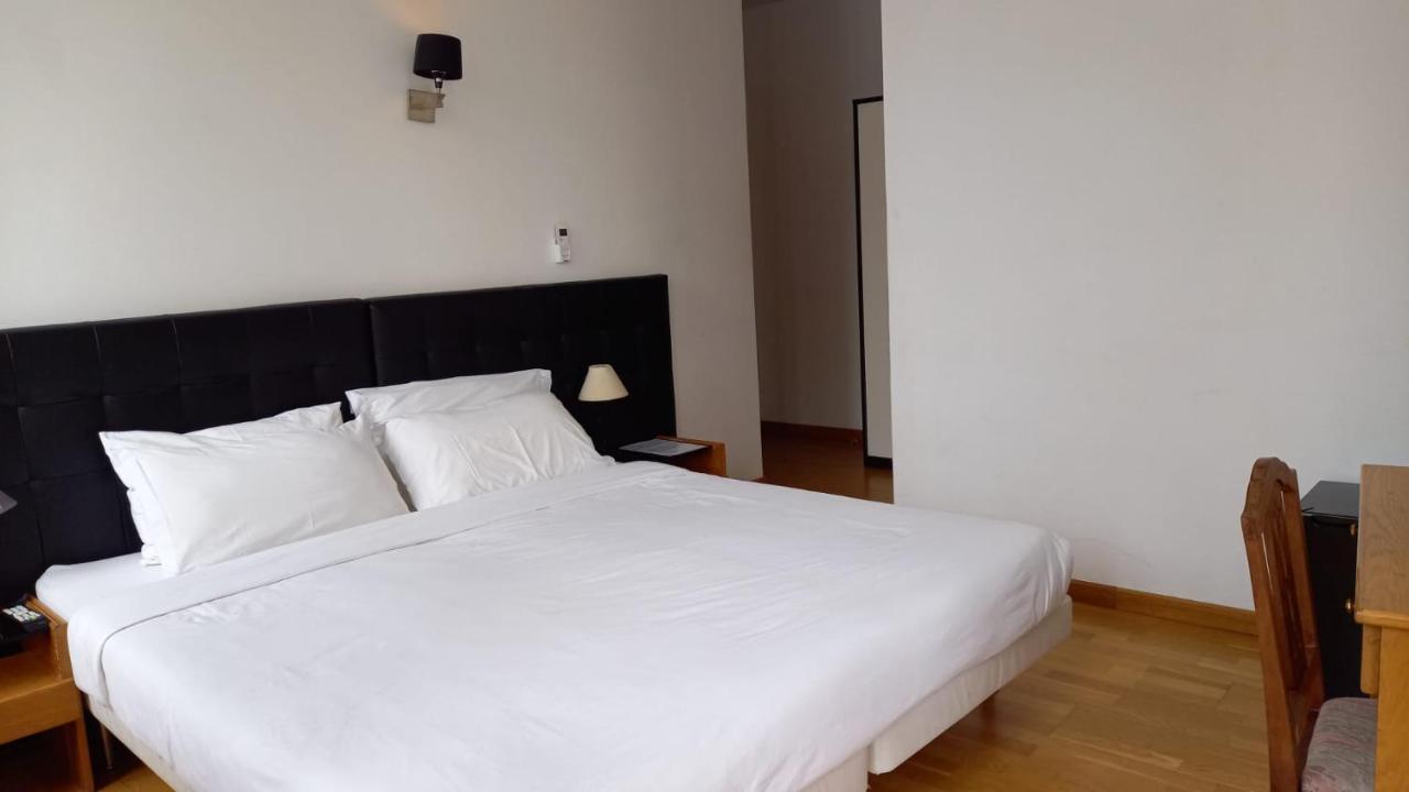 Fado Bed & Breakfast - Santos Lisbon Exterior photo